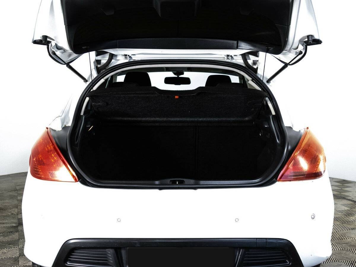 Купить Peugeot 308, 2012, 131 351 км, фото №13