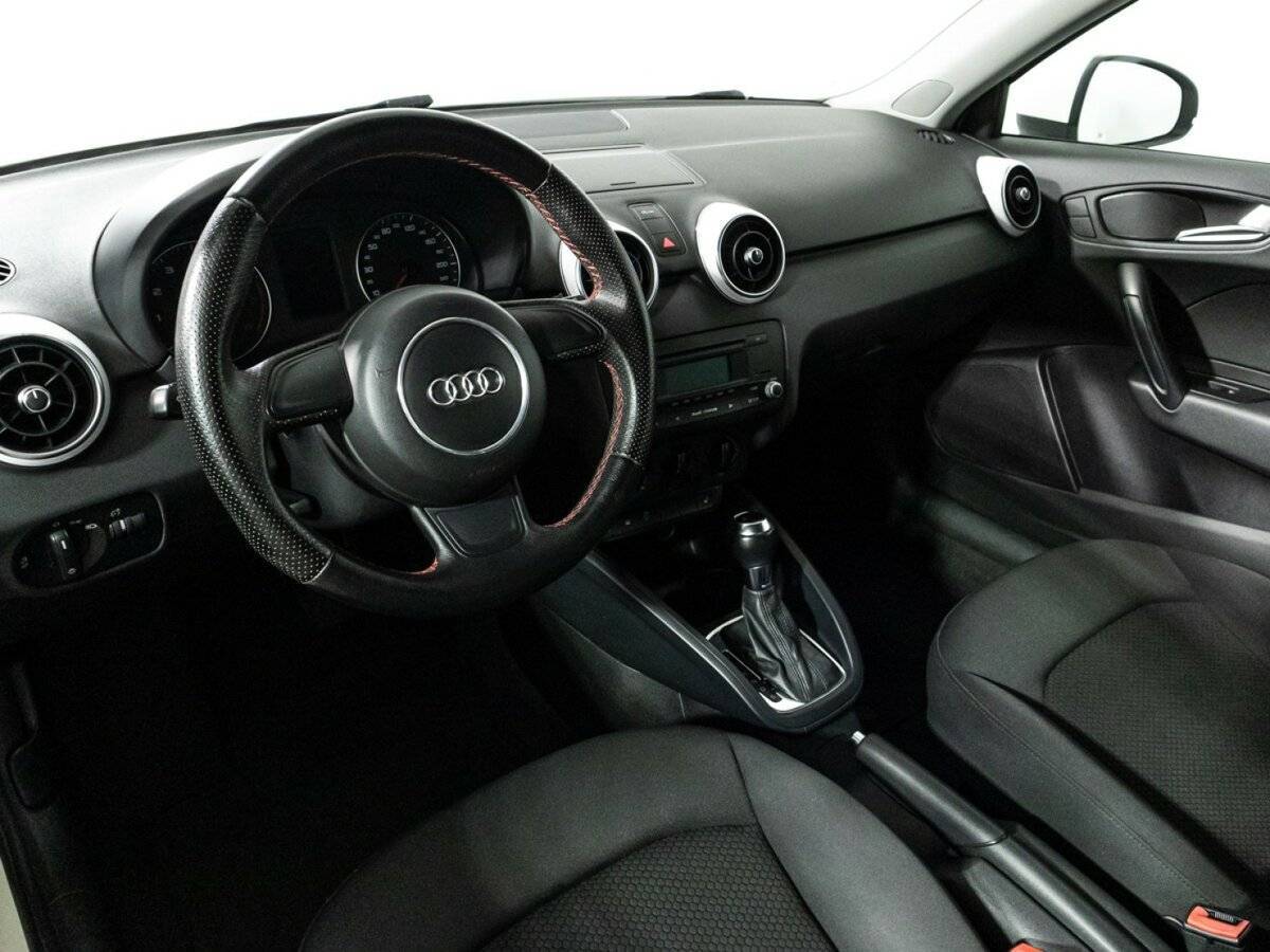 Купить Audi A1, 2010, 178 850 км, фото №11