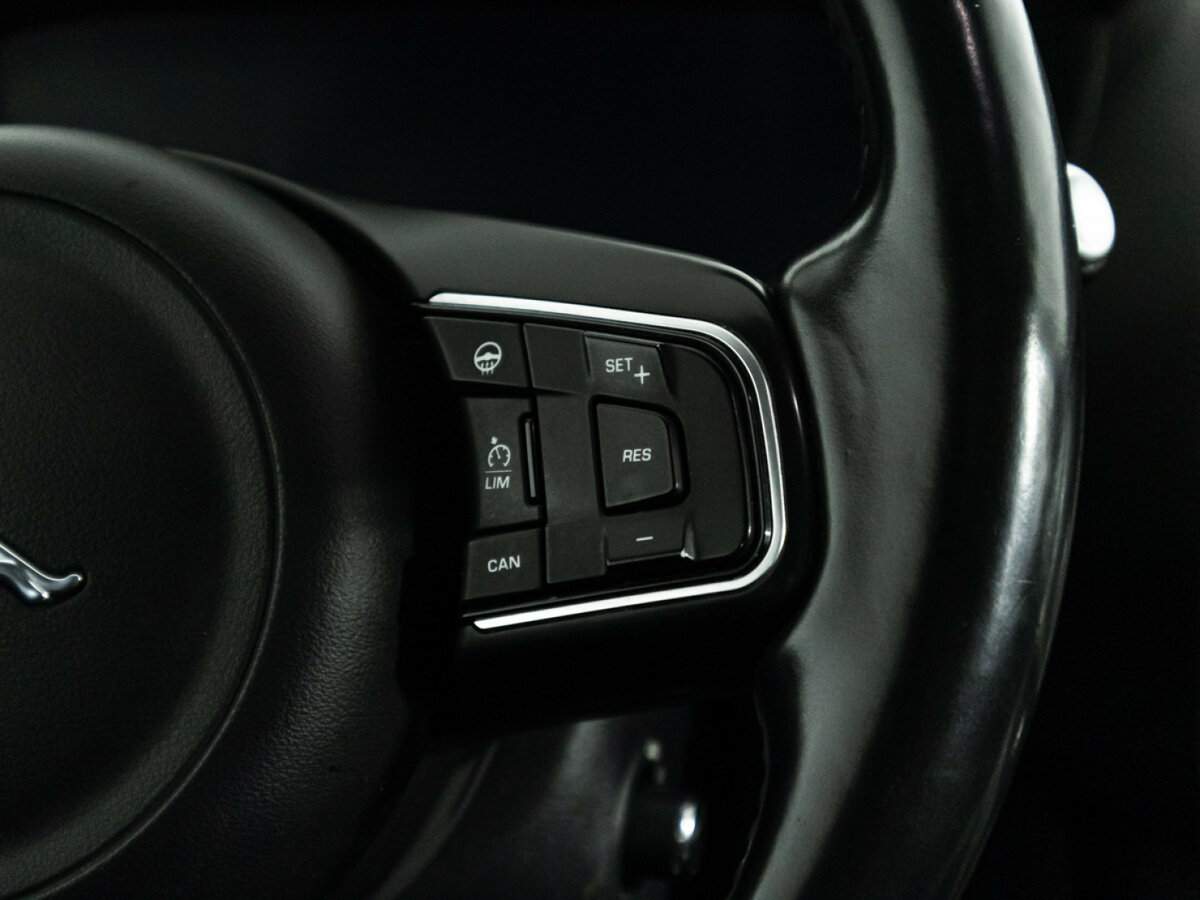 Купить Jaguar F-Pace, 2016, 159 996 км, фото №26