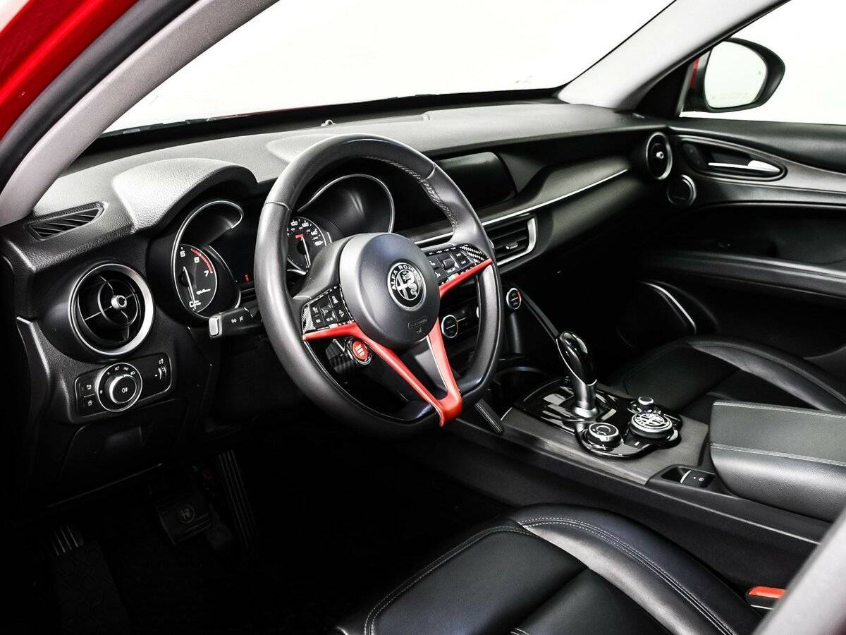 Купить Alfa Romeo Stelvio, 2017, 75 972 км, фото №13