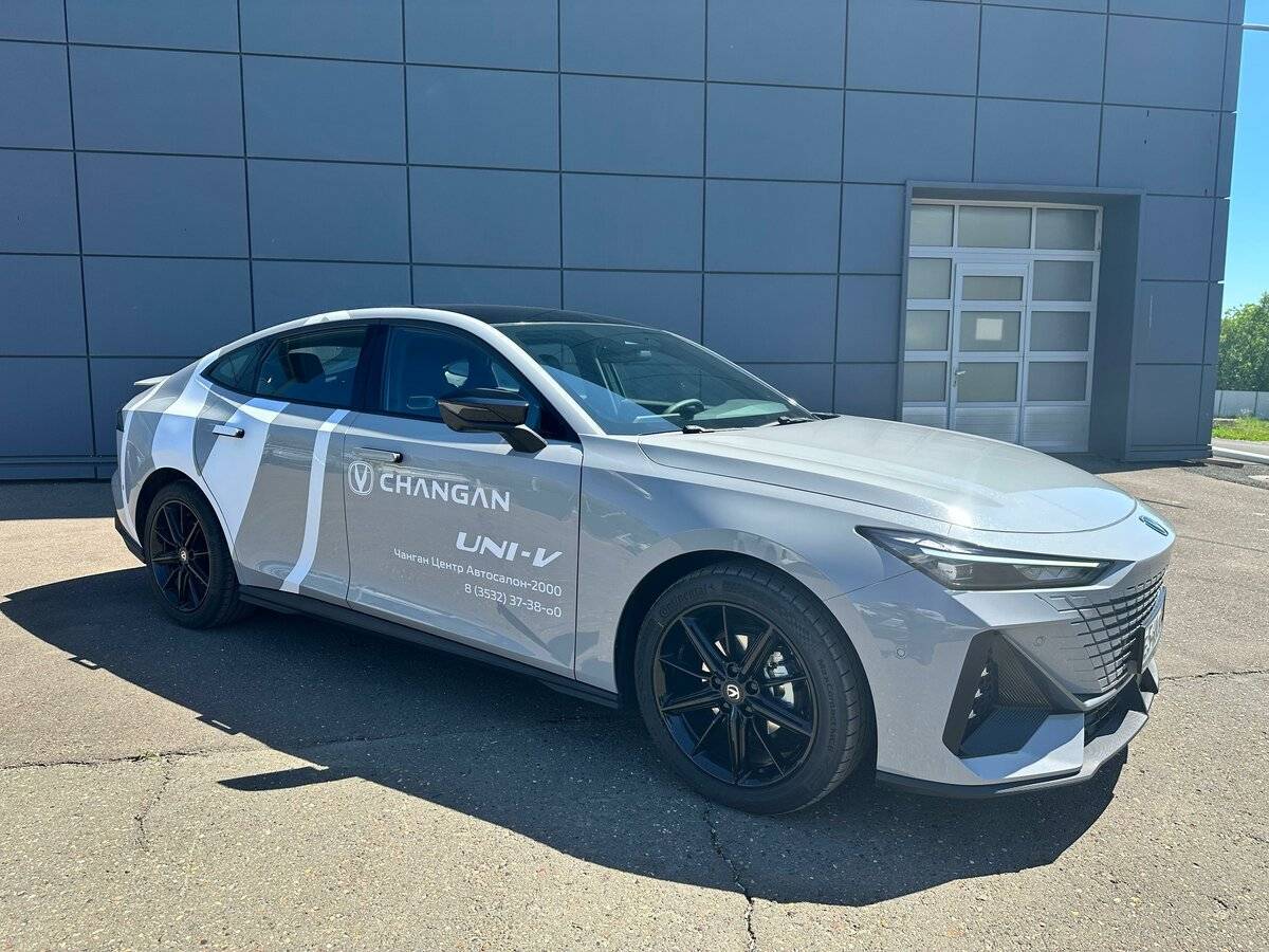Changan UNI-V