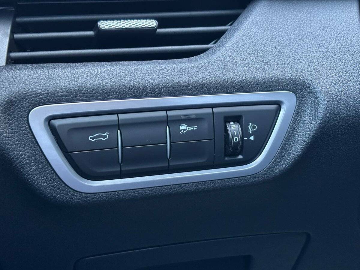 Купить FAW Bestune B70, 2024, 5 км, фото №27