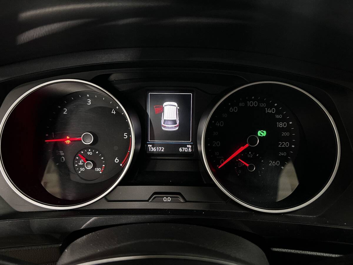 Купить Volkswagen Tiguan, 2017, 136 172 км, фото №13