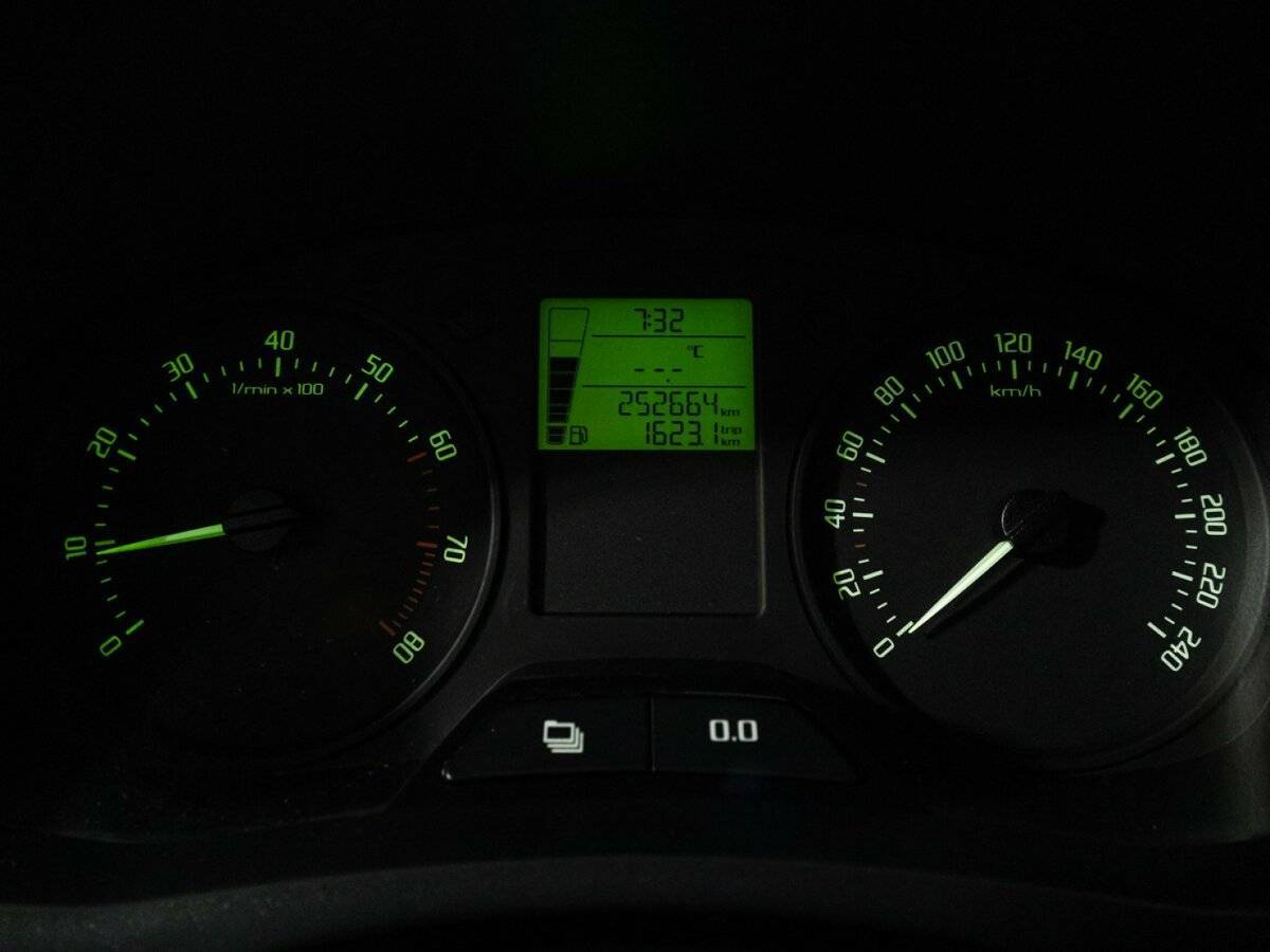 Купить Skoda Fabia, 2011, 215 845 км, фото №12