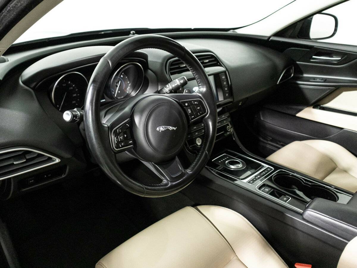 Купить Jaguar XE, 2016, 77 194 км, фото №11
