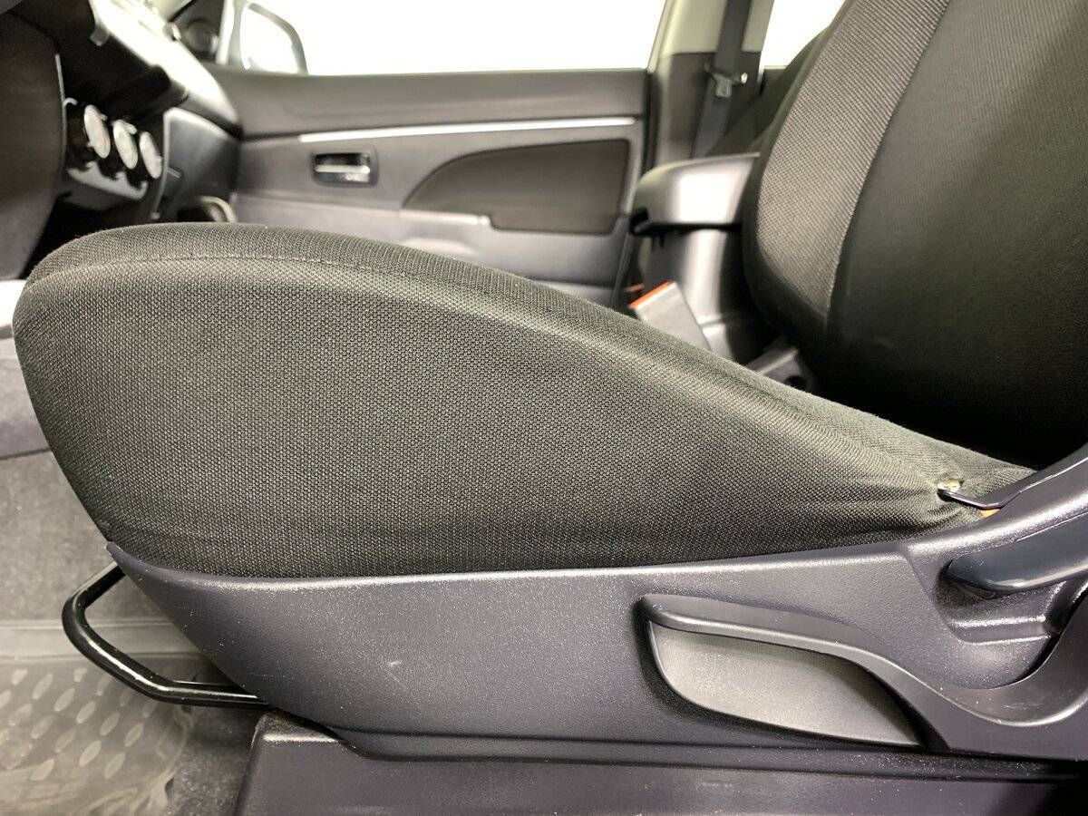 Купить Mitsubishi ASX, 2011, 211 000 км, фото №16