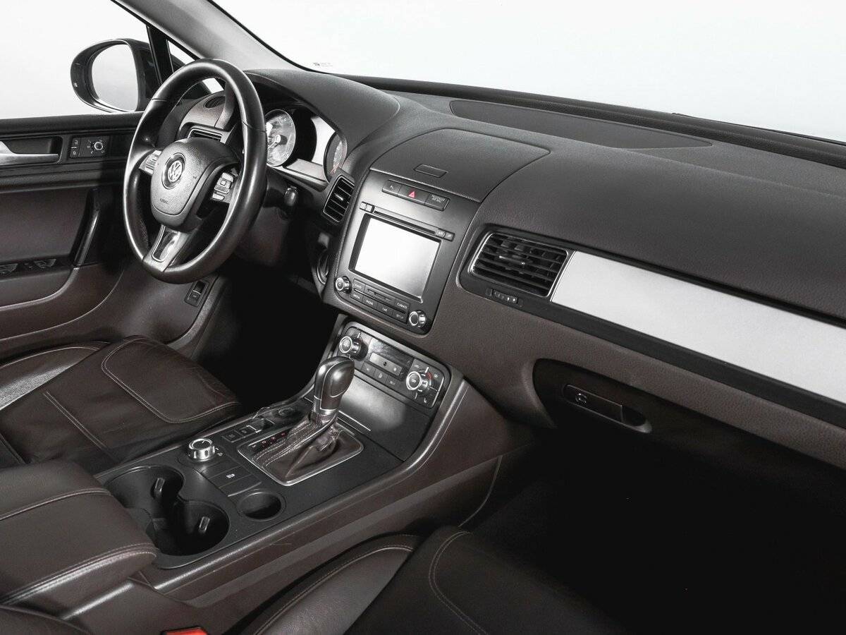 Купить Volkswagen Touareg, 2011, 295 829 км, фото №9