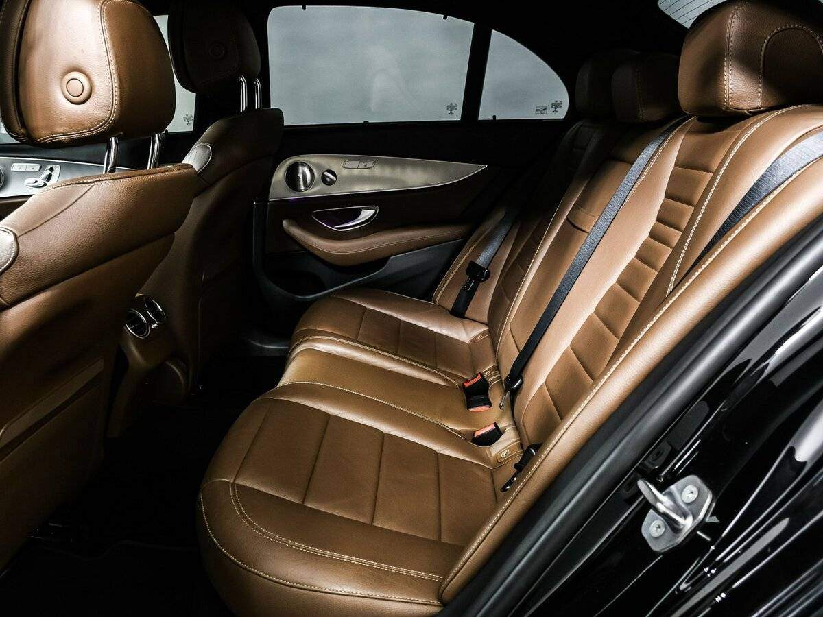 Купить Mercedes-Benz E-Класс 400, 2017, 230 000 км, фото №12