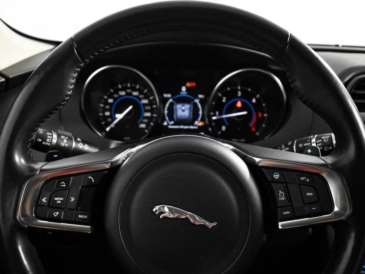 Купить Jaguar F-Pace, 2018, 133 776 км, фото №17