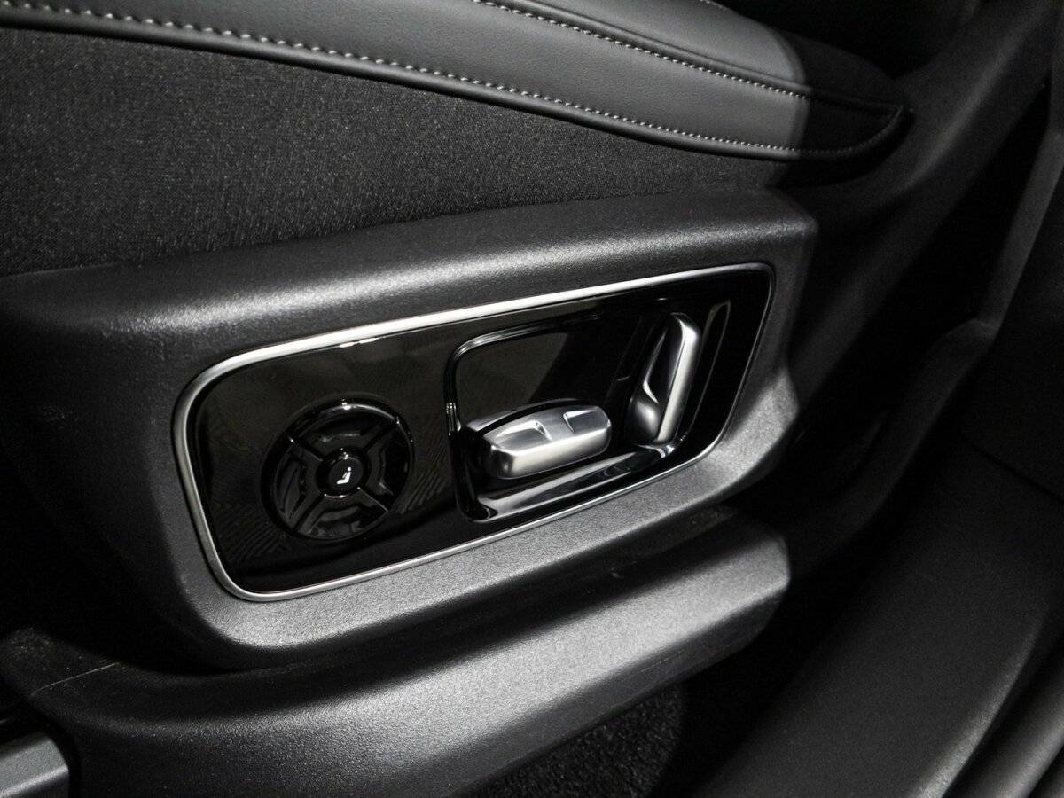 Купить Lixiang L7 52.3 kWh, 2024, 18 965 км, фото №23