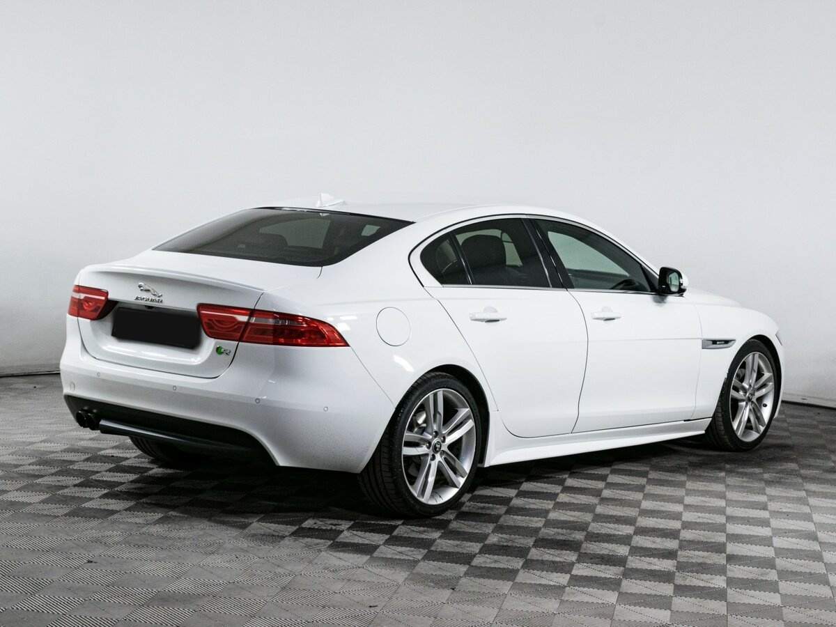 Купить Jaguar XE, 2015, 104 211 км, фото №5