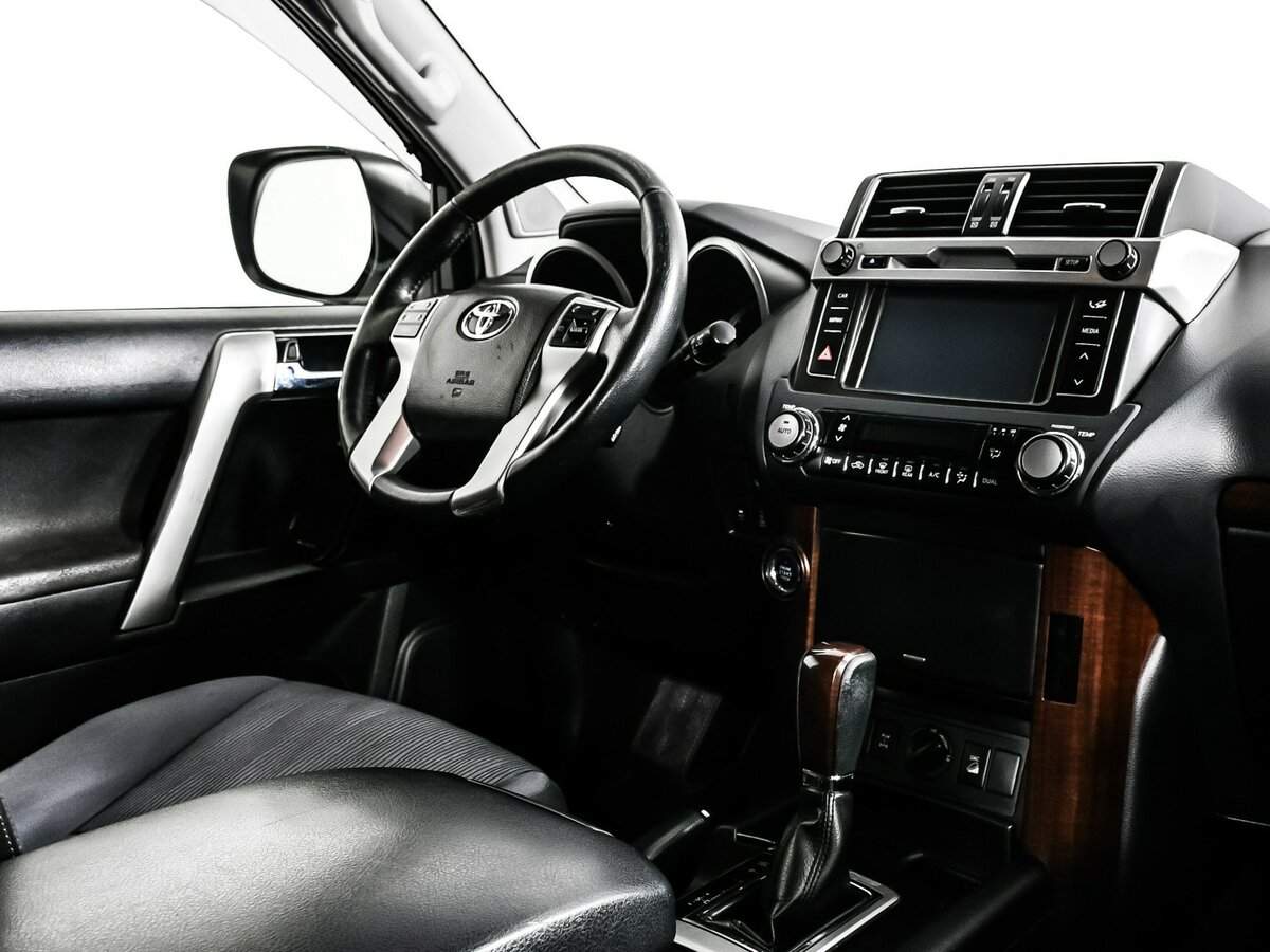 Купить Toyota Land Cruiser Prado, 2016, 108 813 км, фото №9