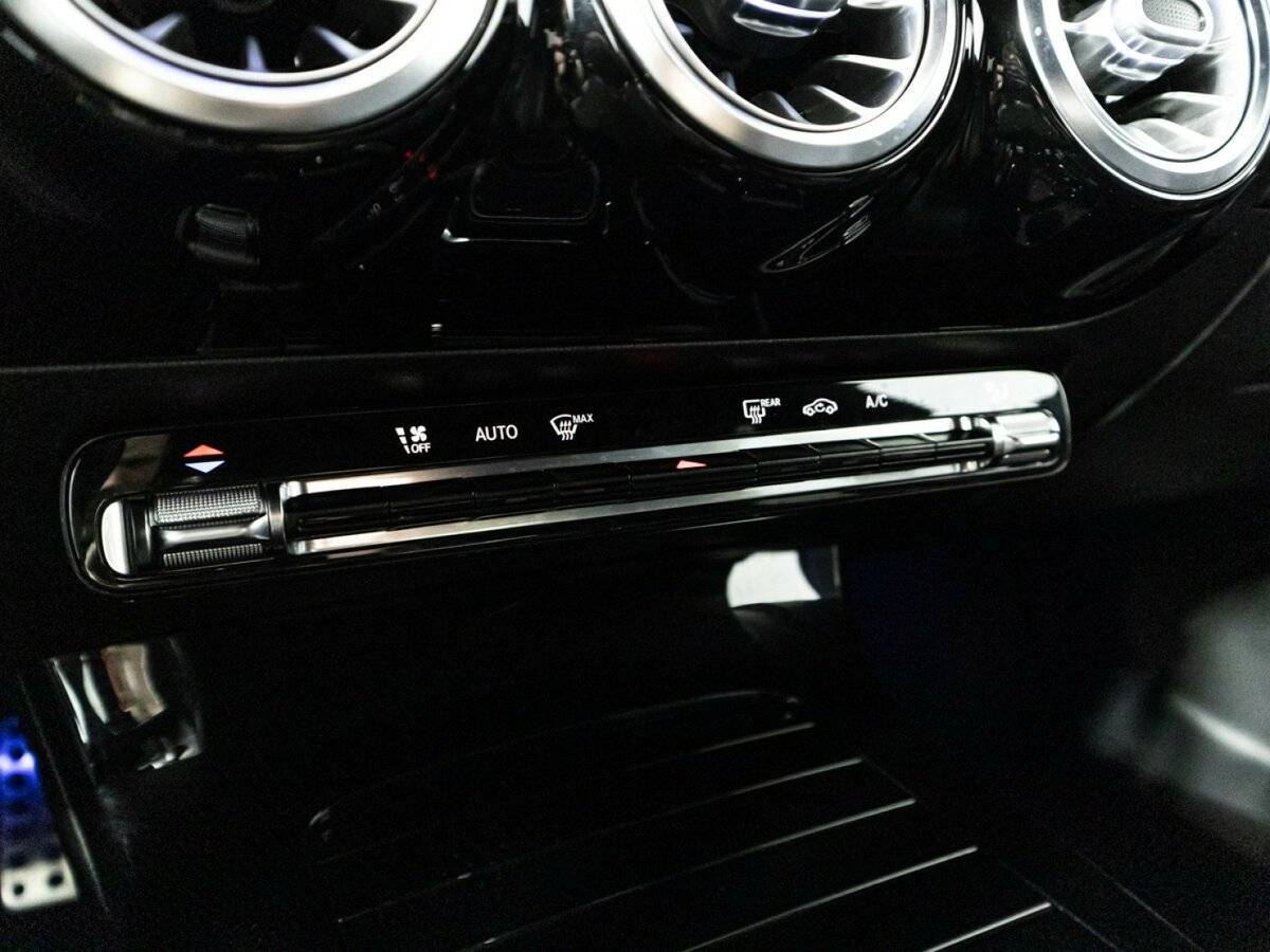 Купить Mercedes-Benz CLA 250, 2019, 95 037 км, фото №23