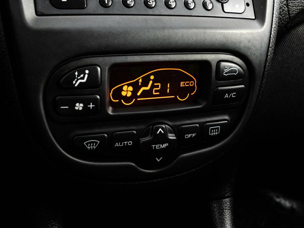 Купить Peugeot 206, 2008, 155 213 км, фото №12