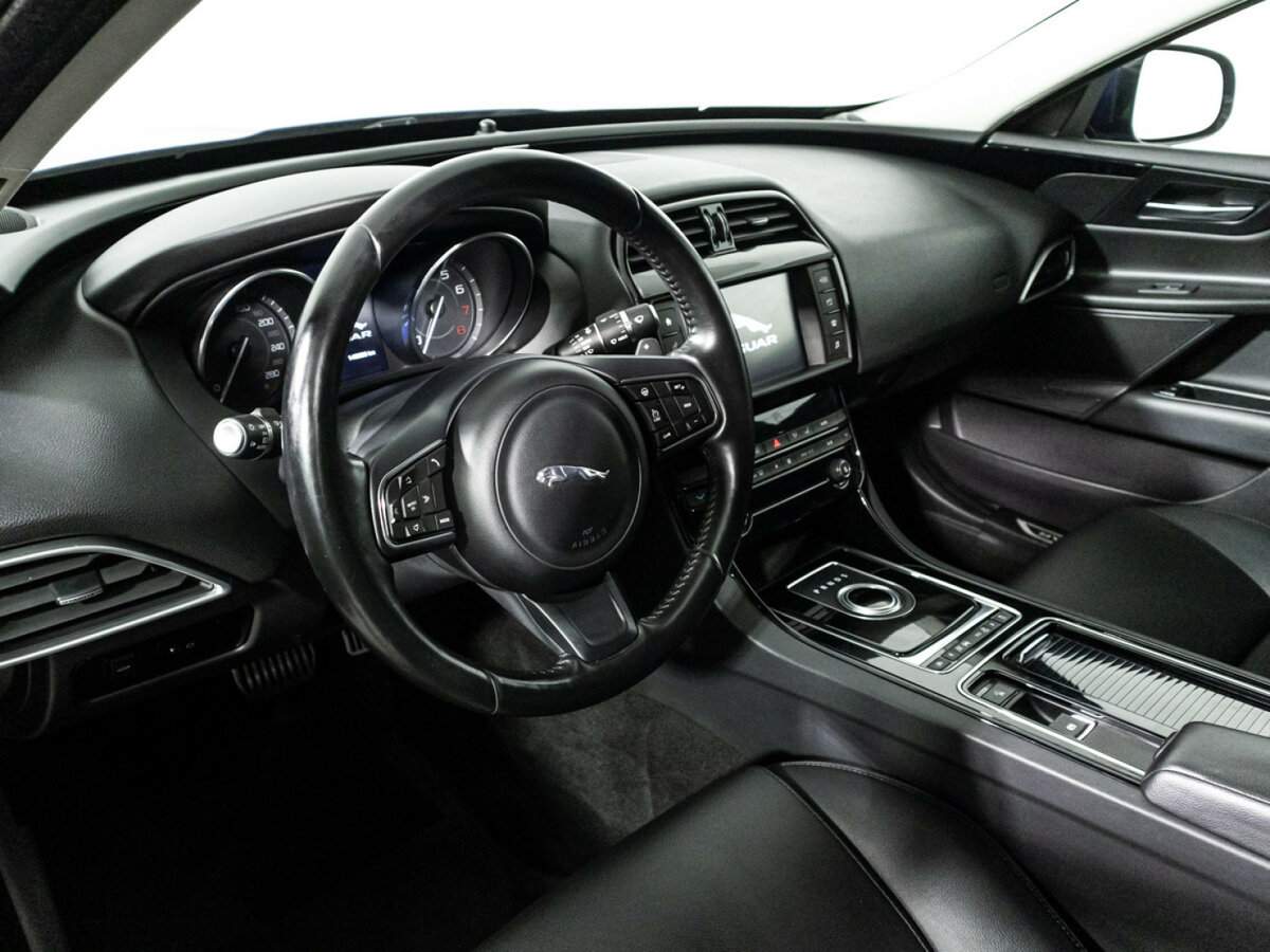Купить Jaguar XE, 2015, 142 853 км, фото №11