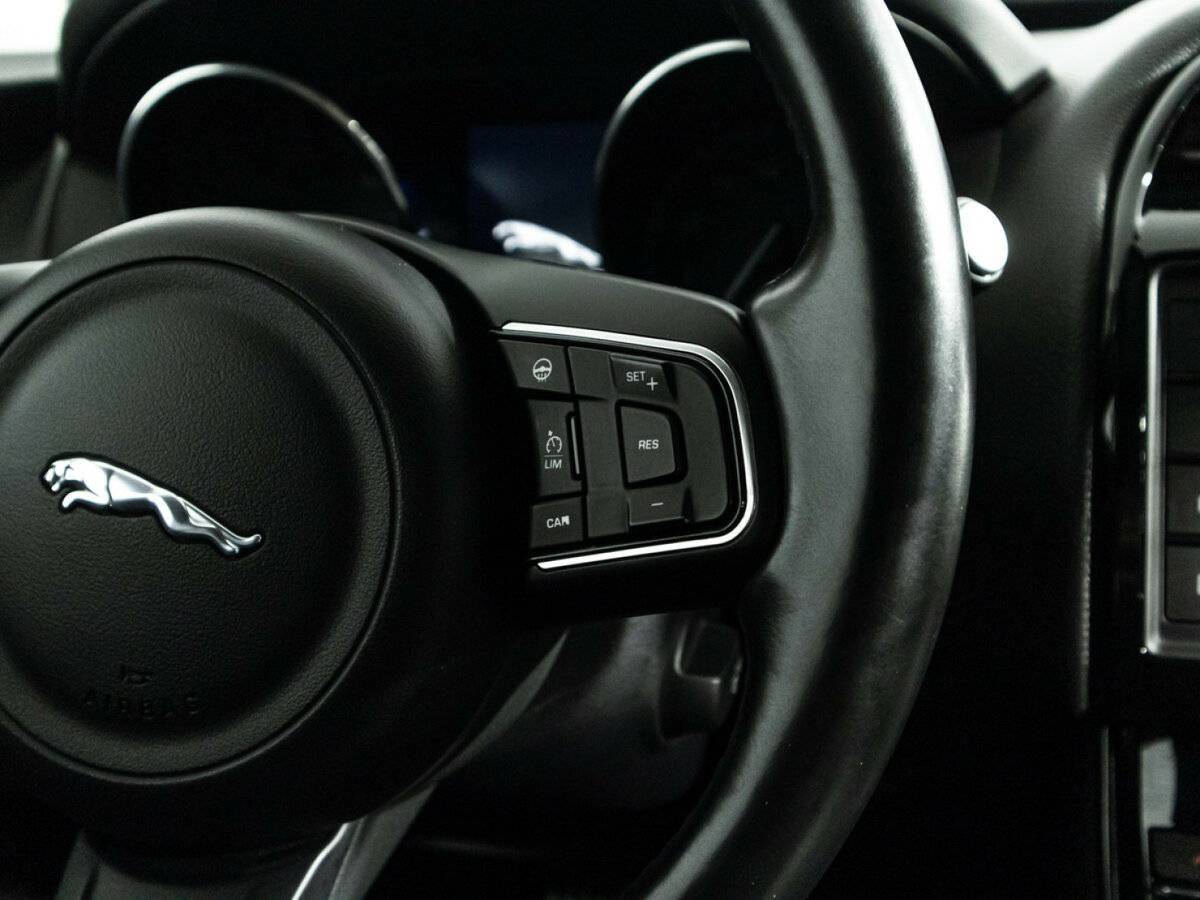 Купить Jaguar XE, 2015, 142 853 км, фото №21