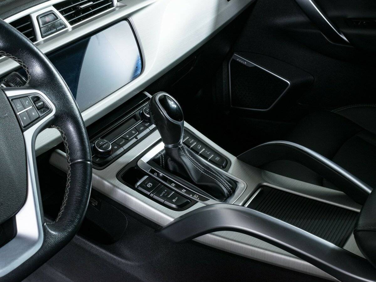 Купить Geely Atlas, 2020, 121 300 км, фото №16