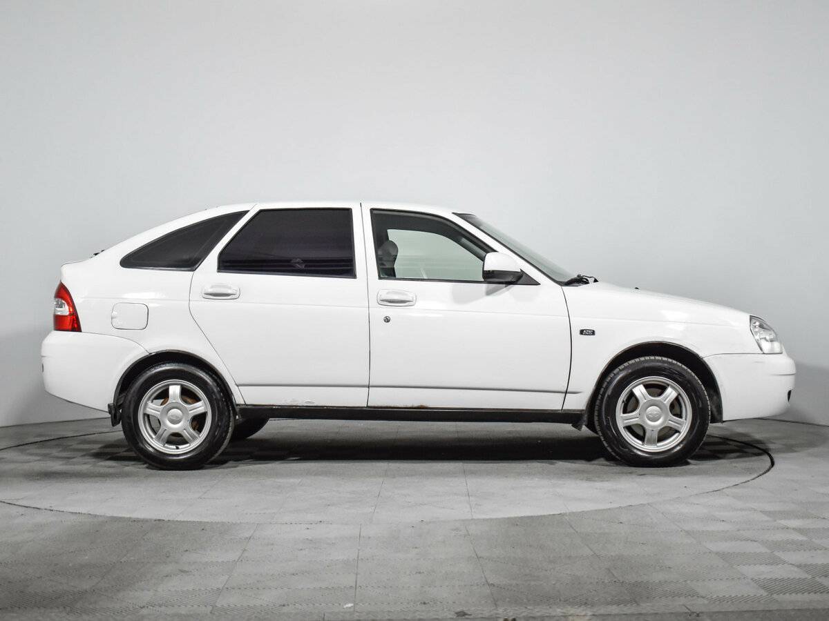 Купить Lada (ВАЗ) Priora, 2011, 218 769 км, фото №4