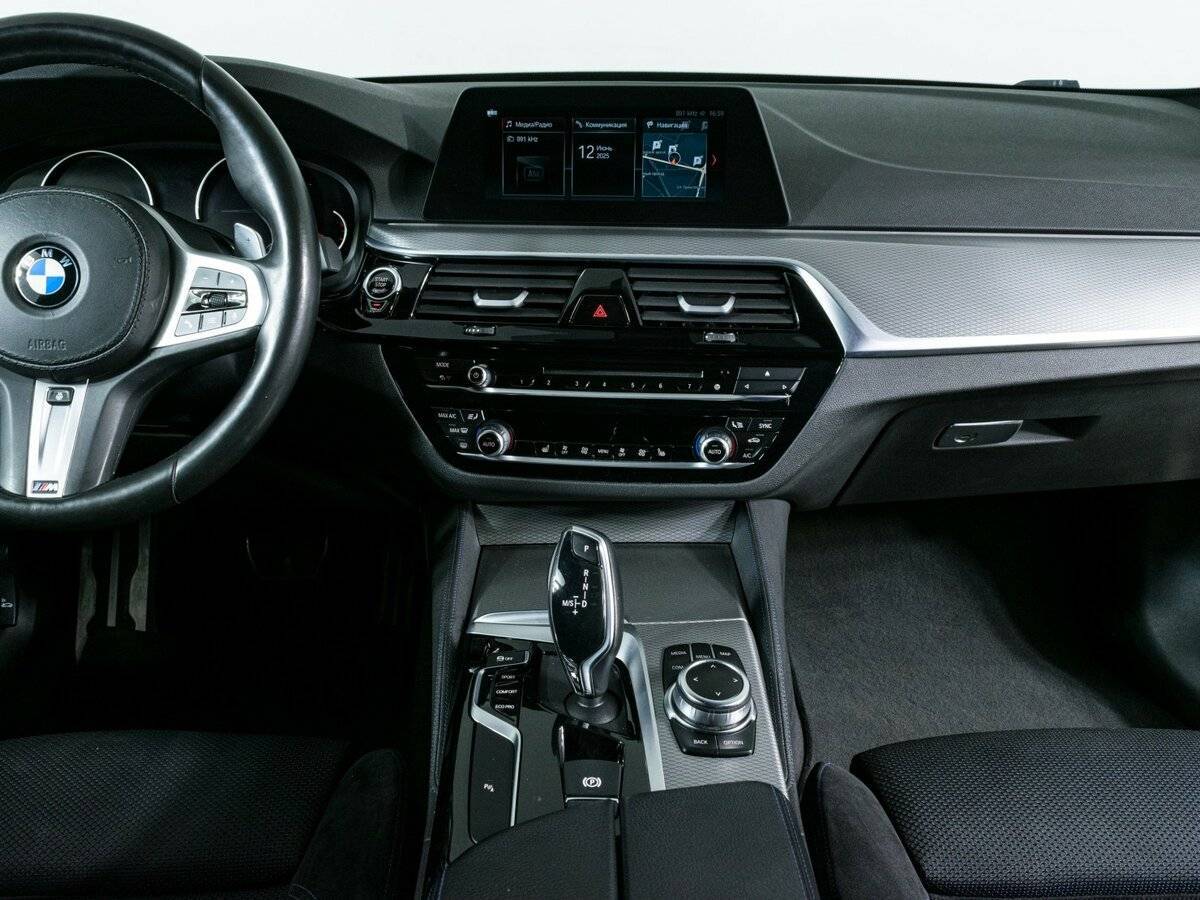 Купить BMW 5 серии 520d xDrive, 2019, 45 000 км, фото №12