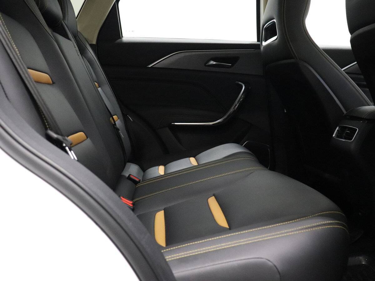 Купить FAW Bestune T77, 2023, 12 890 км, фото №16