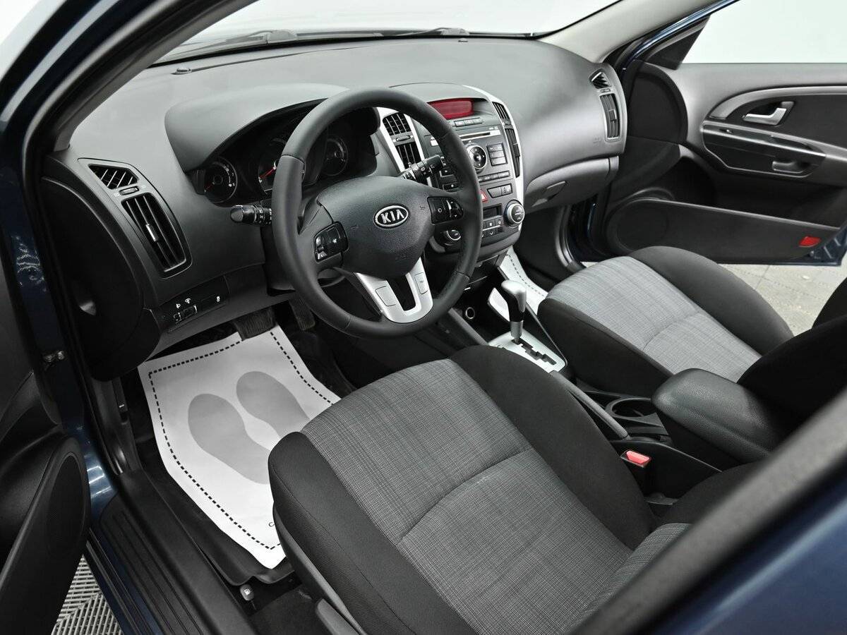 Купить Kia Ceed, 2011, 164 000 км, фото №8