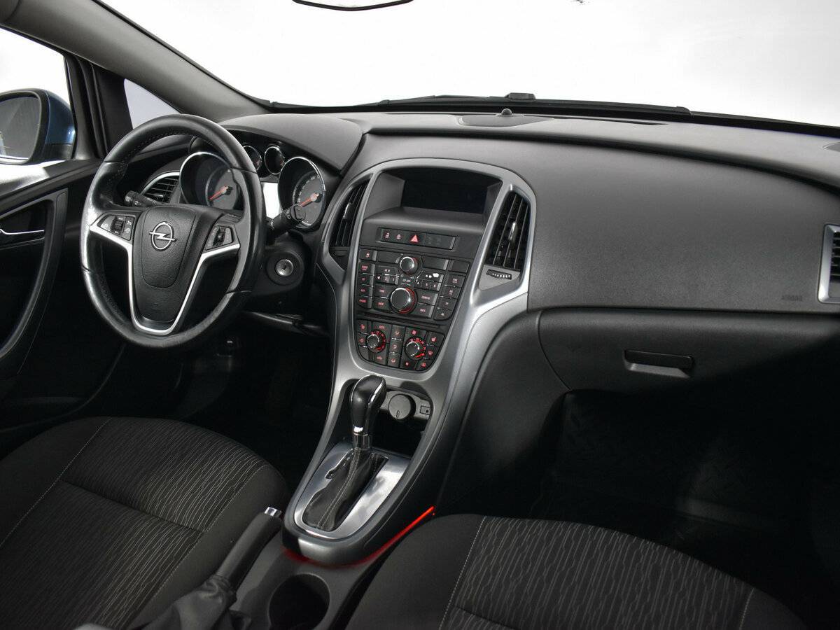 Купить Opel Astra, 2012, 184 232 км, фото №10