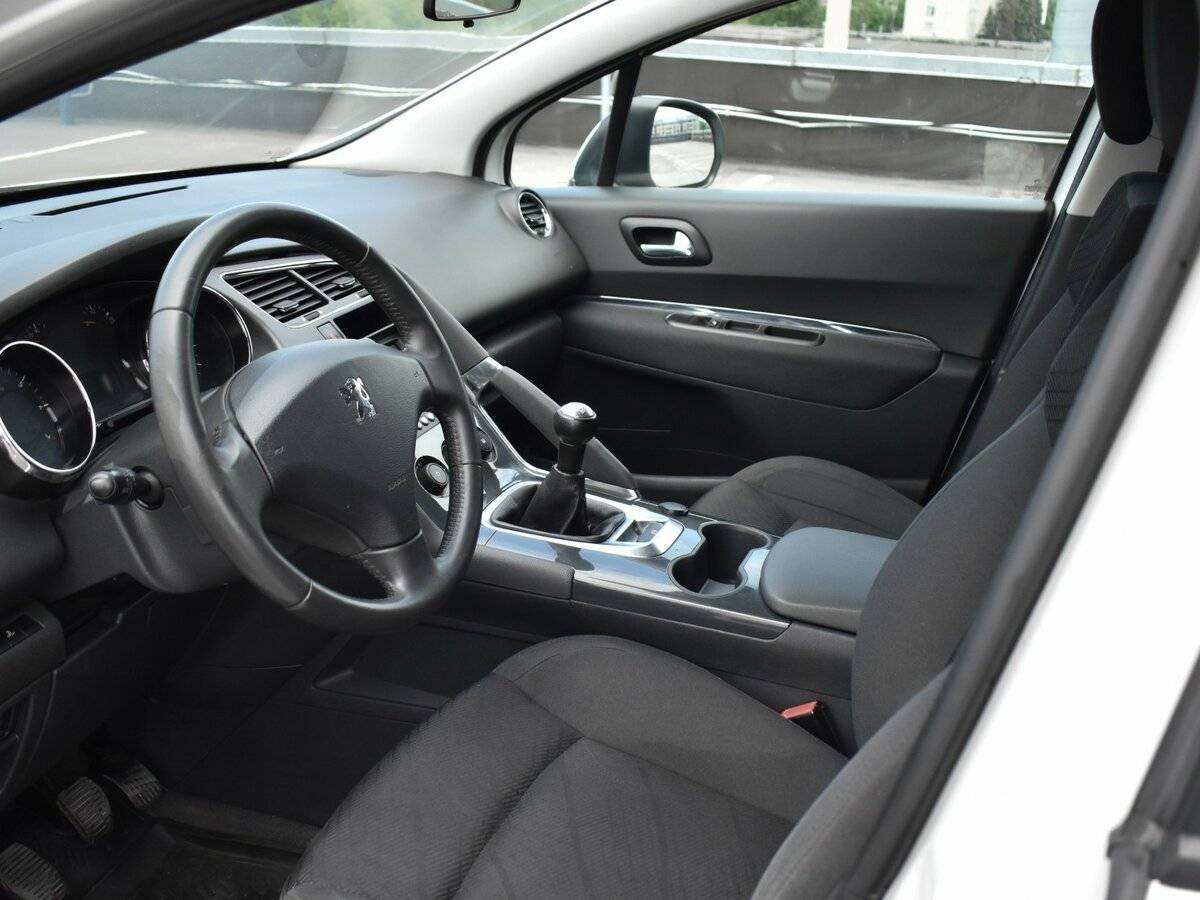 Купить Peugeot 3008, 2012, 303 341 км, фото №9