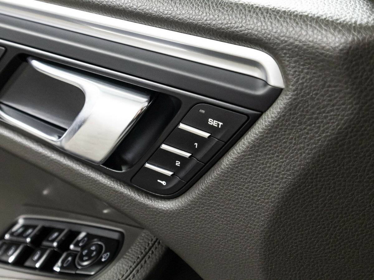 Купить Porsche Macan, 2019, 72 286 км, фото №17