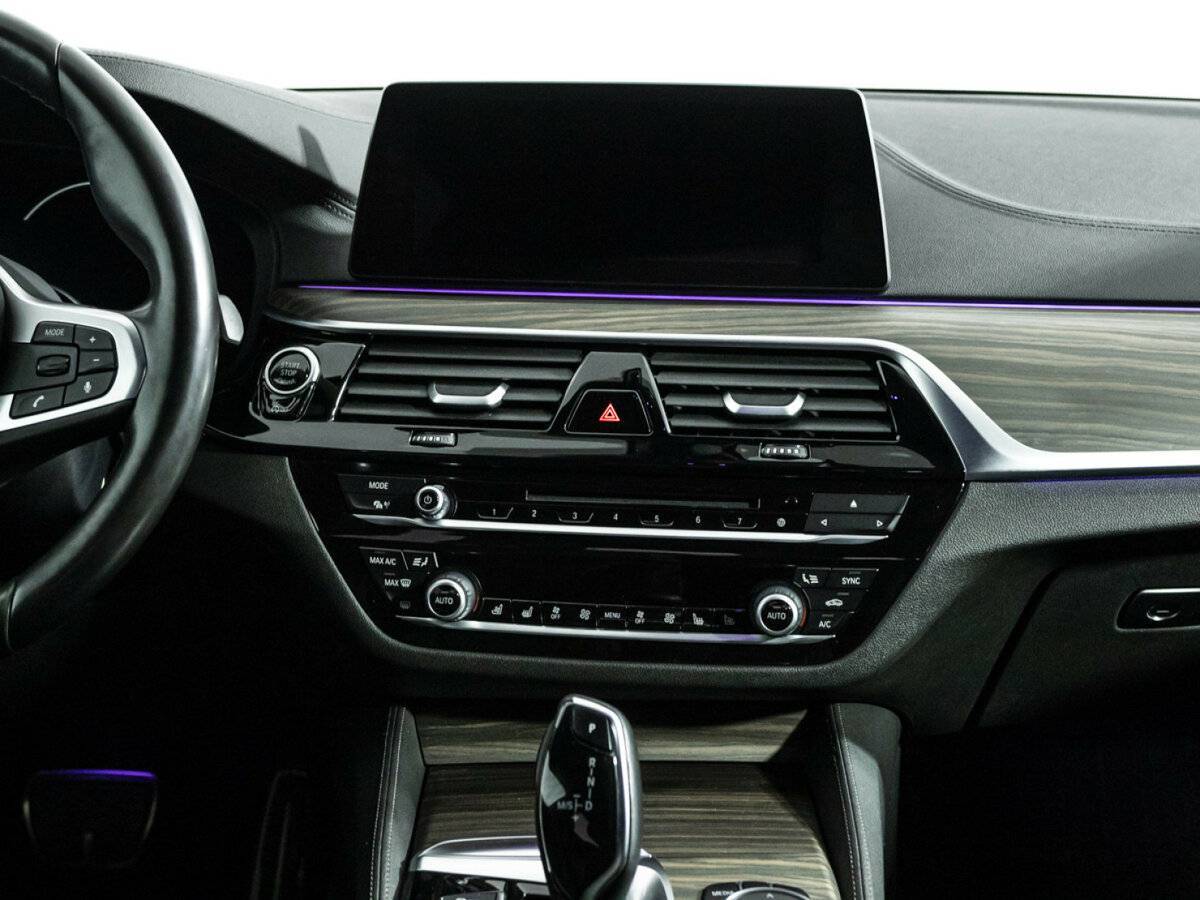 Купить BMW 5 серии 530d xDrive, 2017, 64 000 км, фото №14