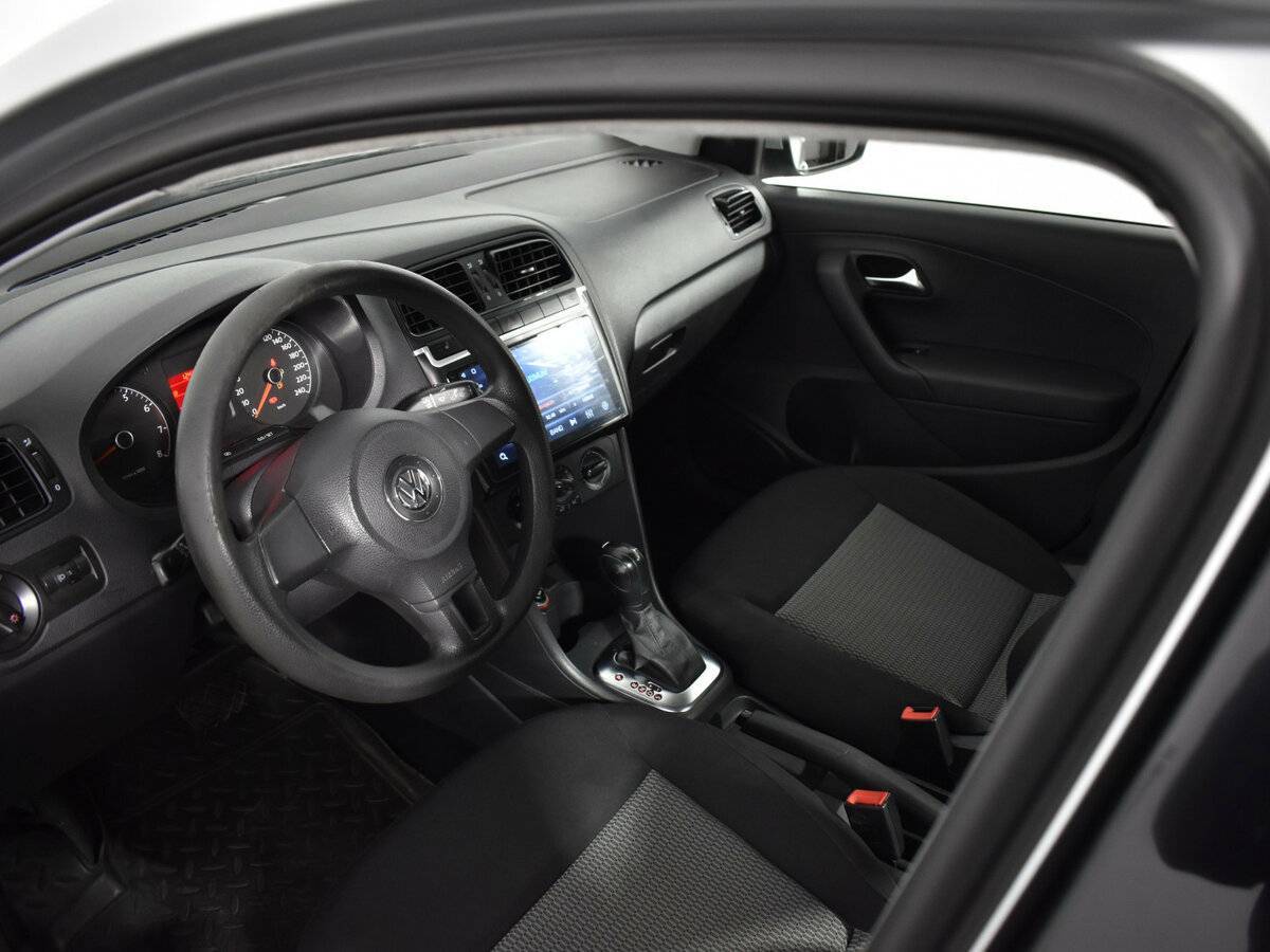 Купить Volkswagen Polo, 2011, 167 943 км, фото №9