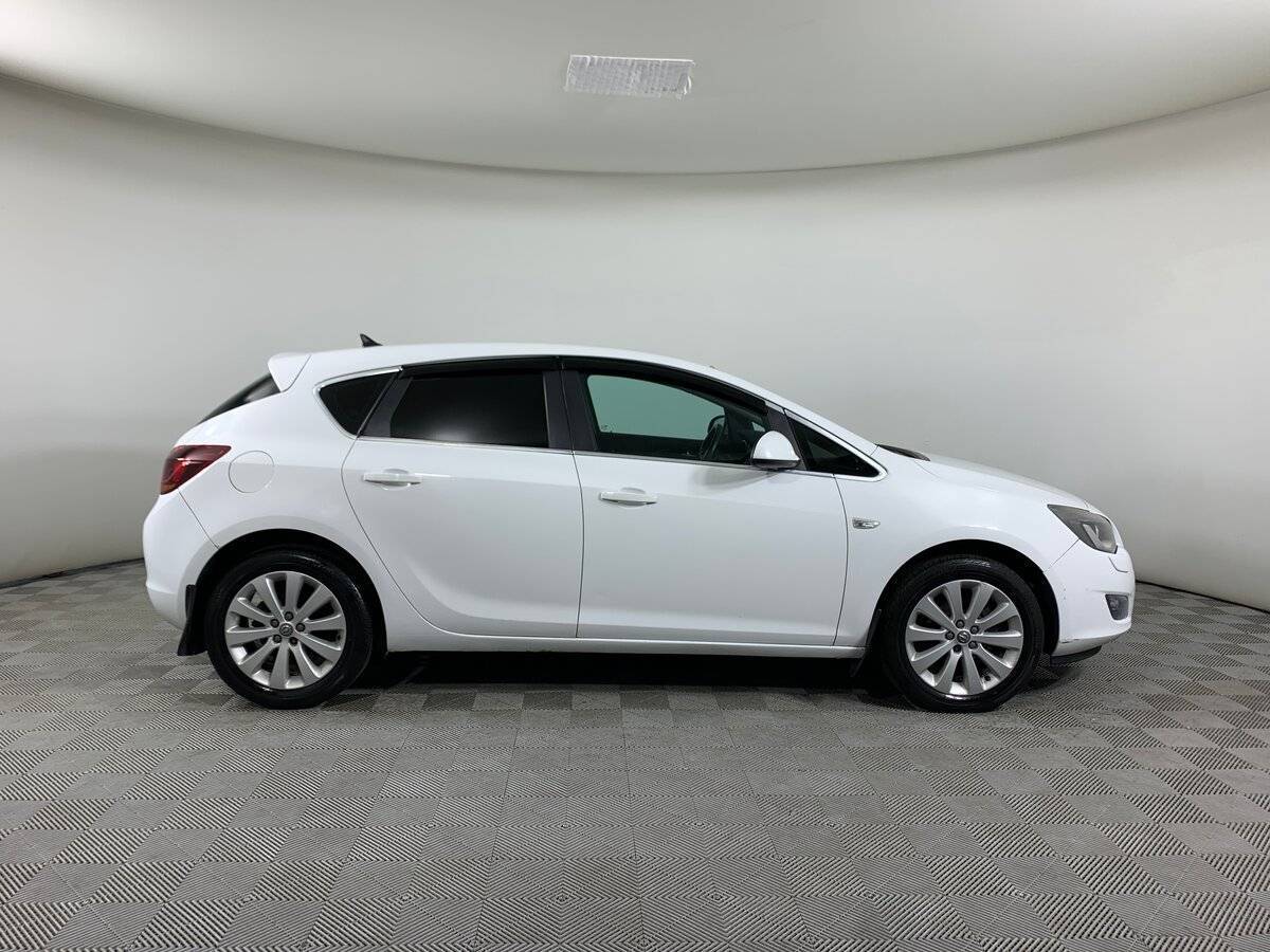 Купить Opel Astra, 2011, 186 000 км, фото №4