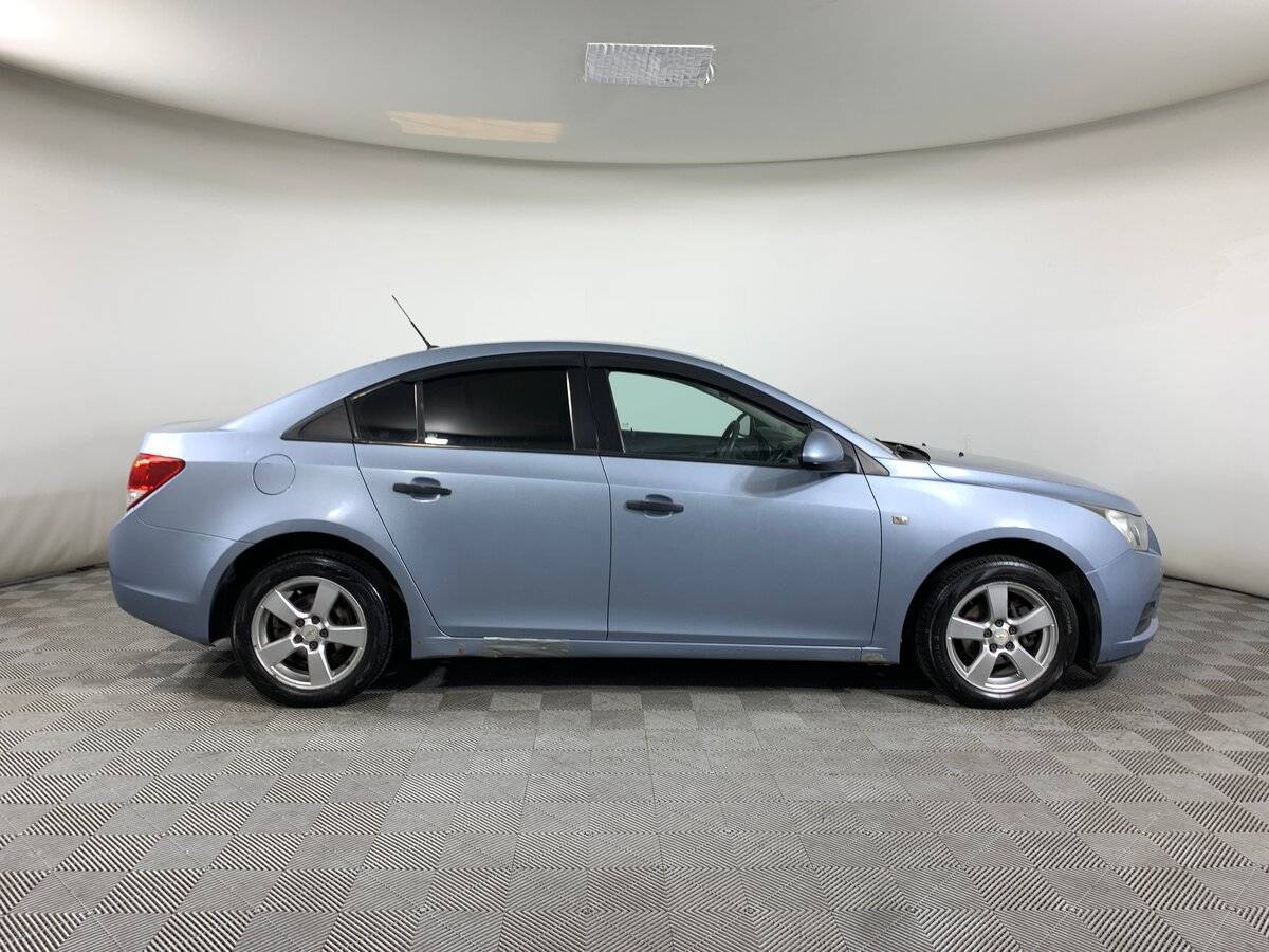 Купить Chevrolet Cruze, 2010, 191 985 км, фото №4