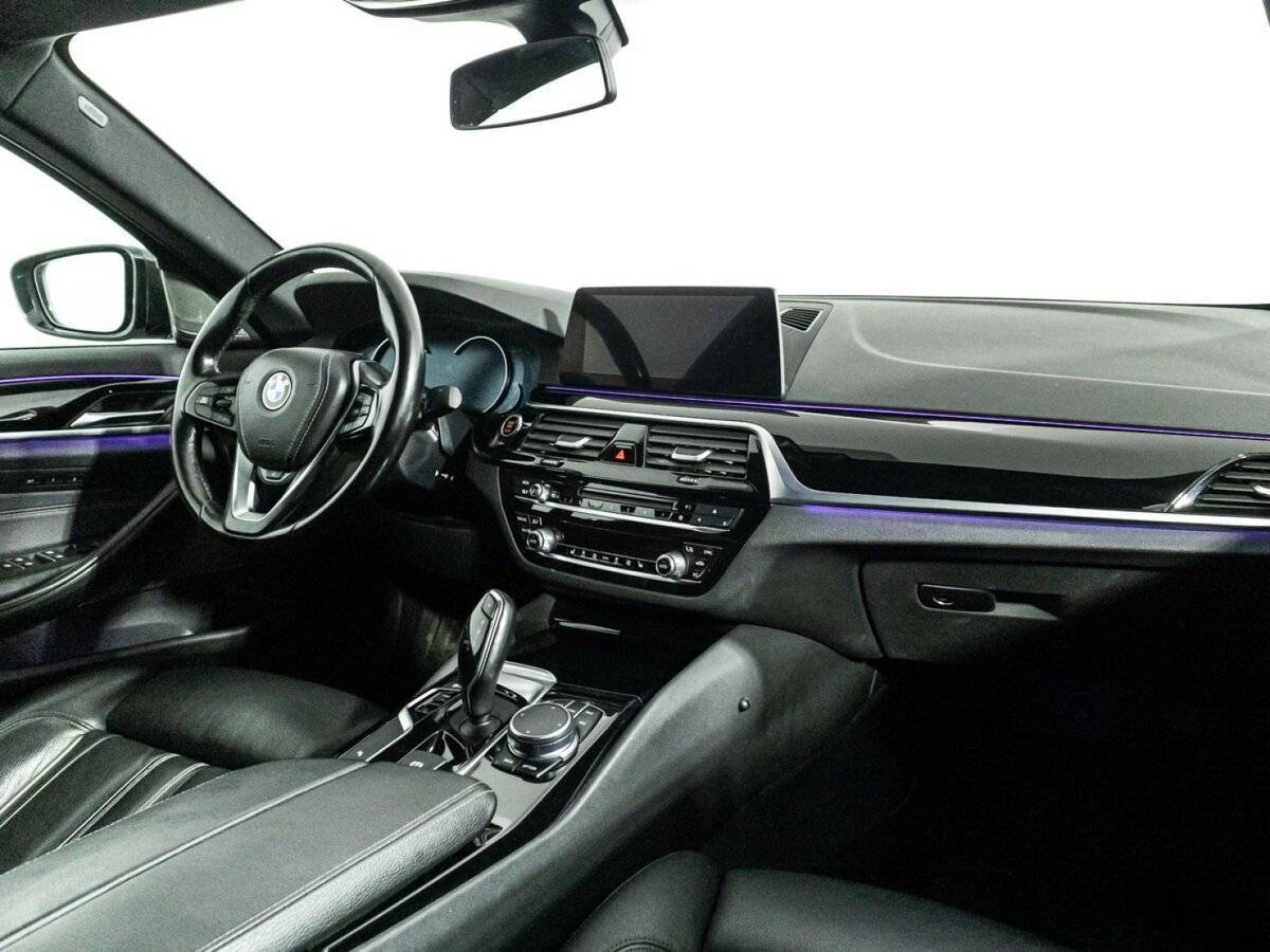 Купить BMW 5 серии 530d xDrive, 2017, 125 072 км, фото №9