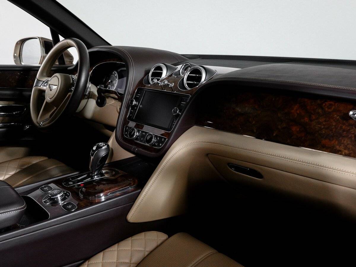Купить Bentley Bentayga, 2016, 50 310 км, фото №9