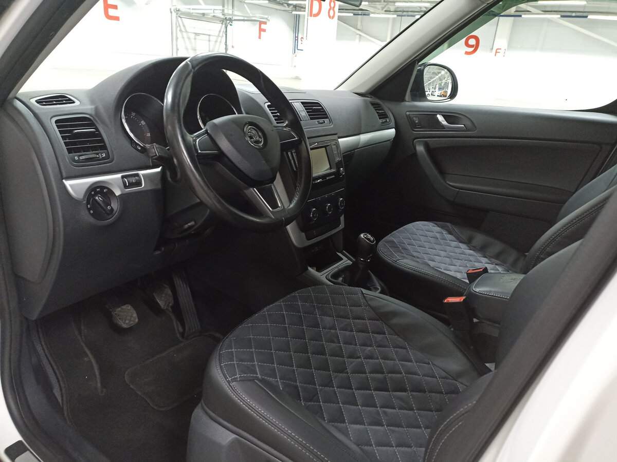 Купить Skoda Yeti, 2015, 136 381 км, фото №16