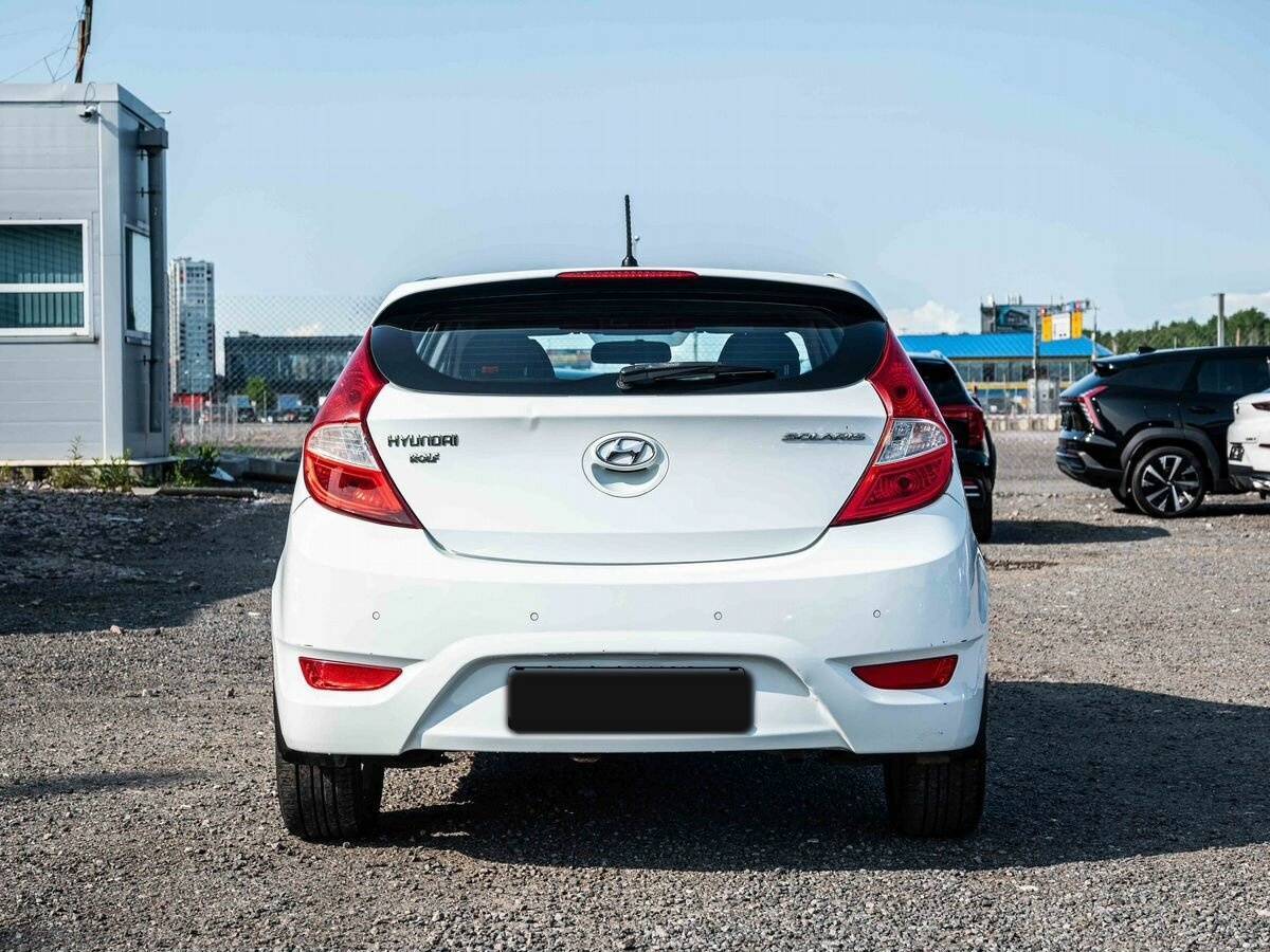 Купить Hyundai Solaris, 2014, 196 910 км, фото №5