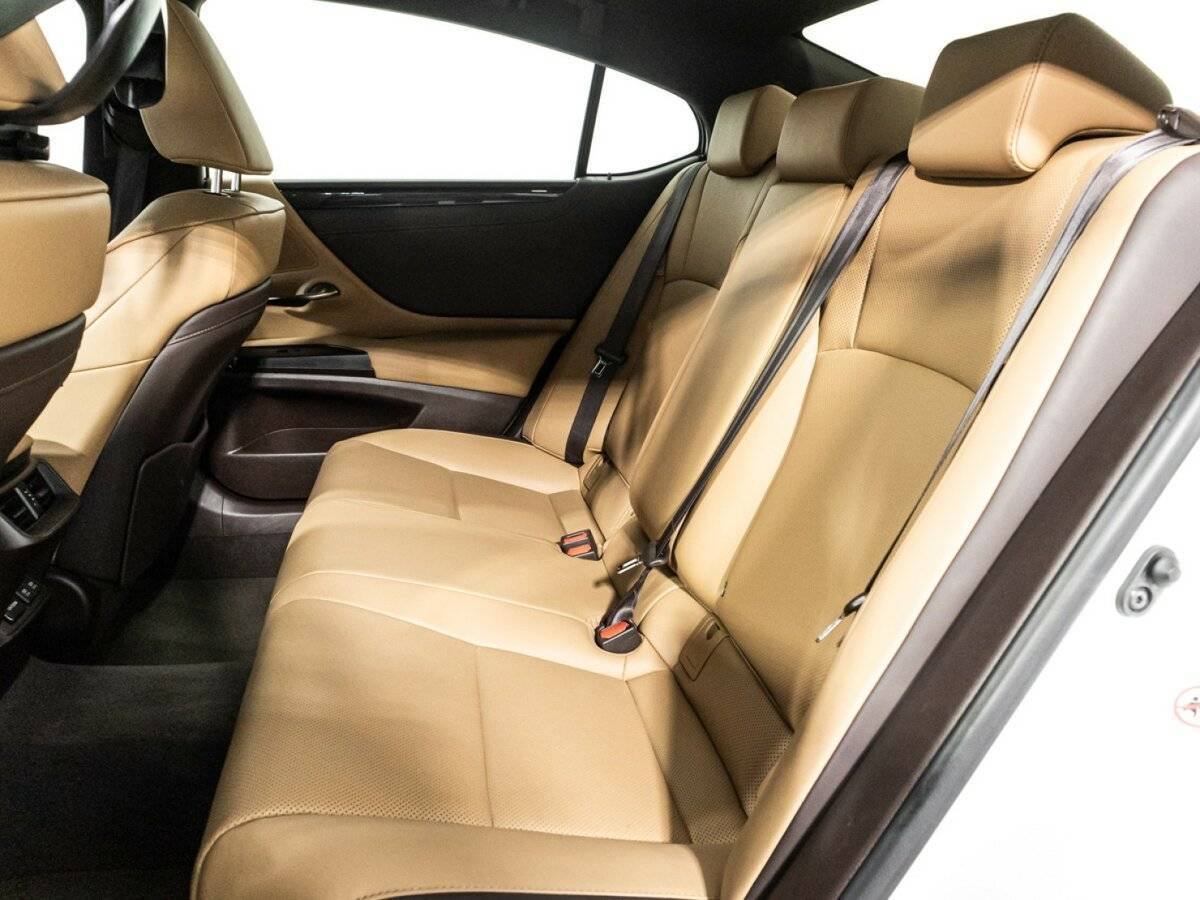 Купить Lexus ES 250, 2019, 42 747 км, фото №10