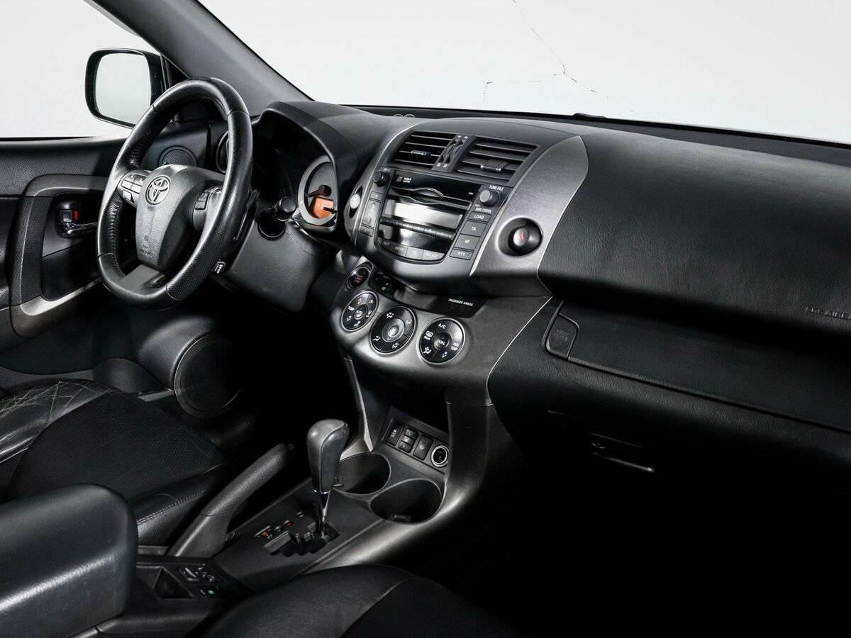 Купить Toyota RAV4, 2010, 210 597 км, фото №9