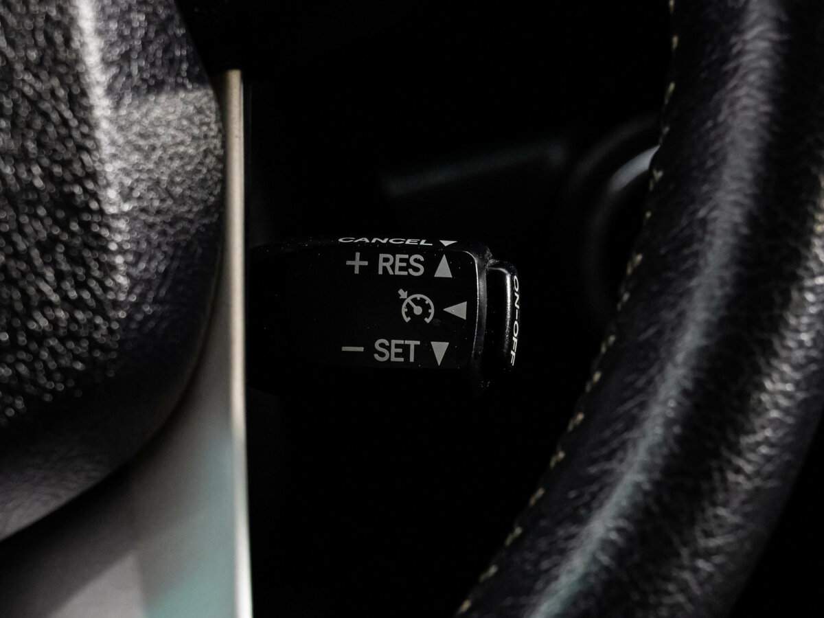 Купить Toyota Fortuner, 2018, 139 668 км, фото №17