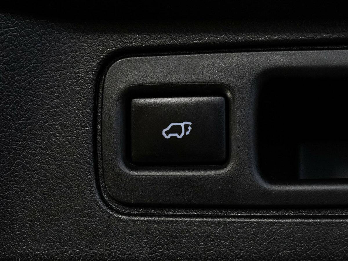 Купить Toyota Fortuner, 2018, 139 668 км, фото №24