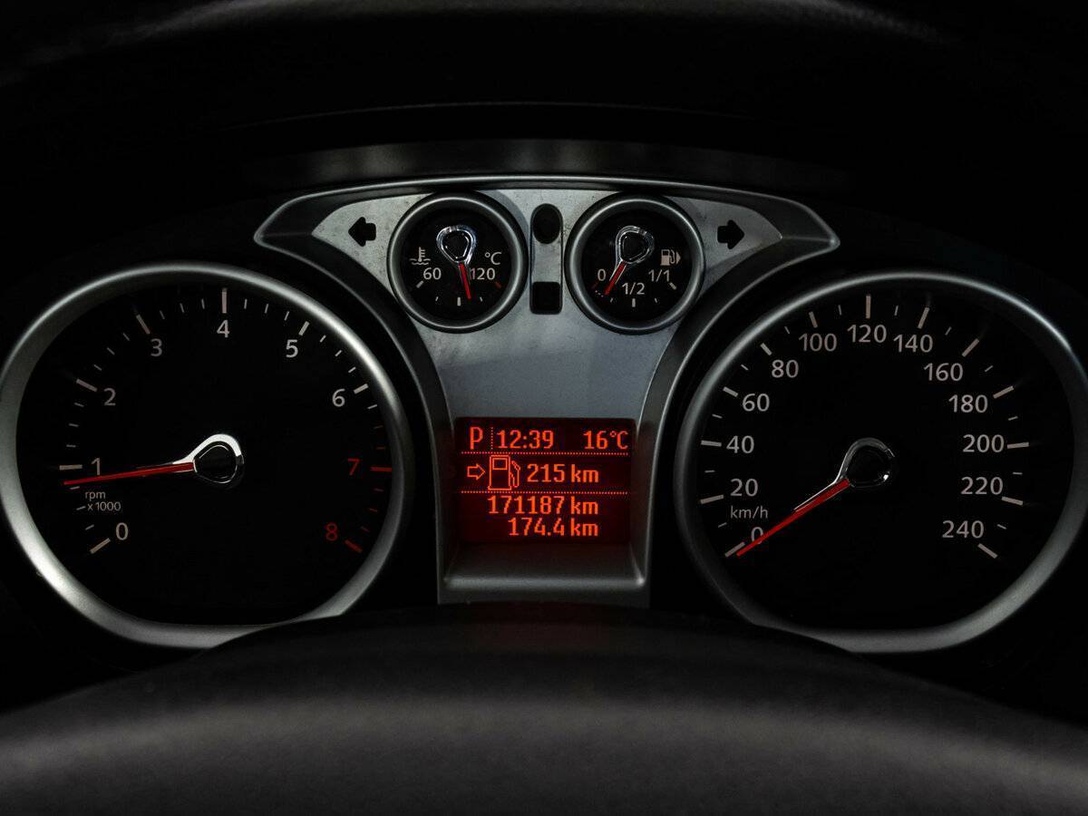 Купить Ford Focus, 2010, 171 132 км, фото №11