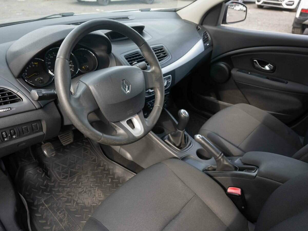 Купить Renault Fluence, 2010, 232 262 км, фото №7