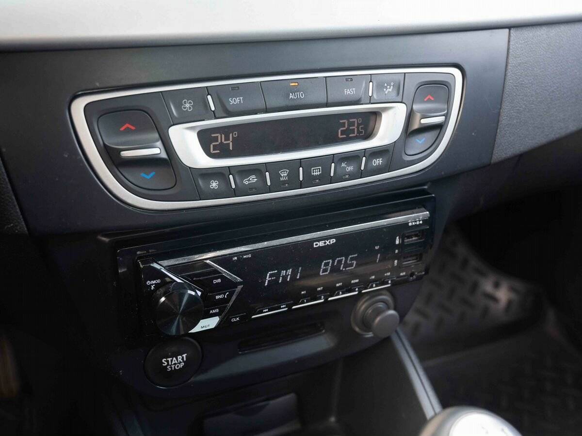 Купить Renault Fluence, 2010, 232 262 км, фото №18