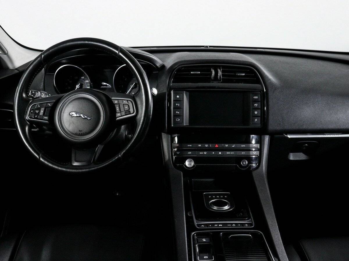 Купить Jaguar F-Pace, 2016, 93 866 км, фото №9