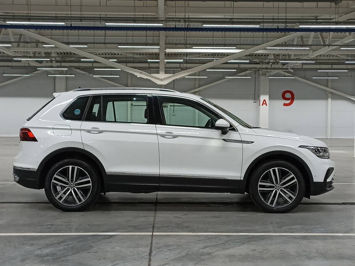 Купить Volkswagen Tiguan, 2022, 23 141 км, фото №4