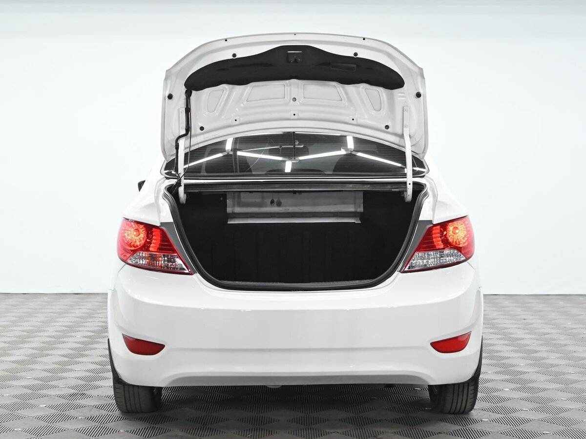 Купить Hyundai Solaris, 2011, 162 000 км, фото №5