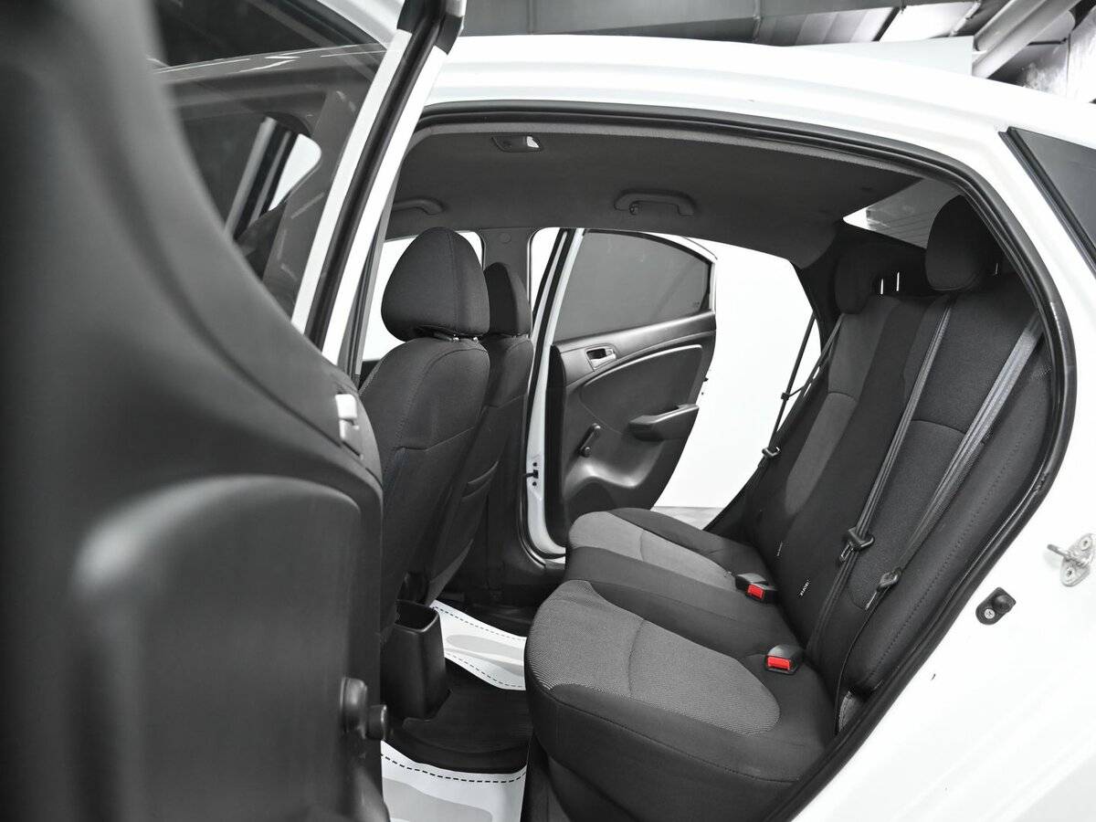 Купить Hyundai Solaris, 2011, 162 000 км, фото №14