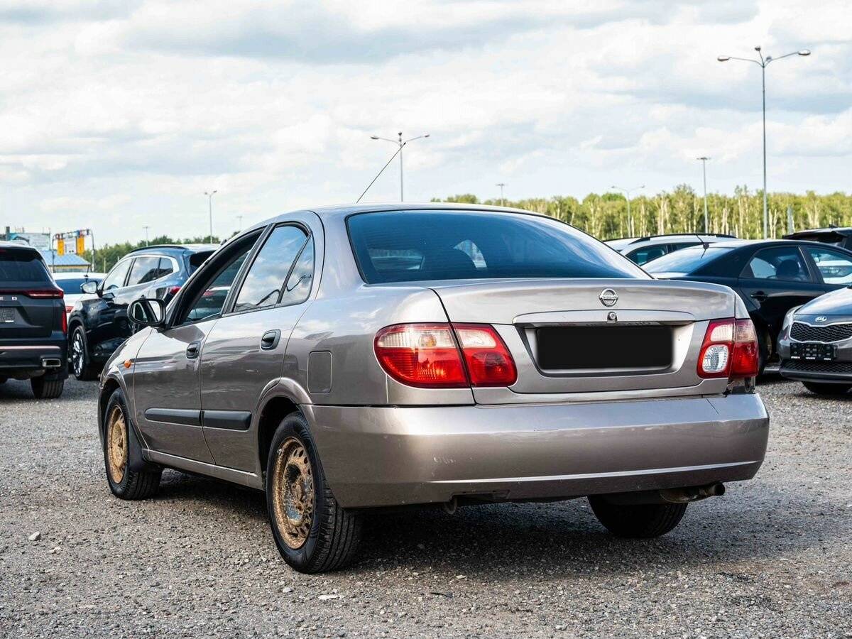 Купить Nissan Almera, 2004, 273 322 км, фото №4