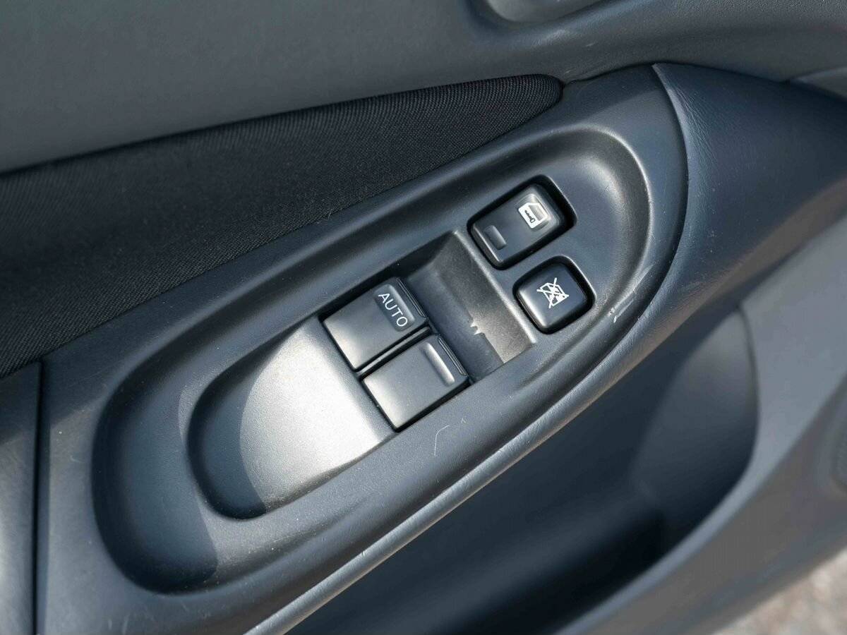 Купить Nissan Almera, 2004, 273 322 км, фото №16