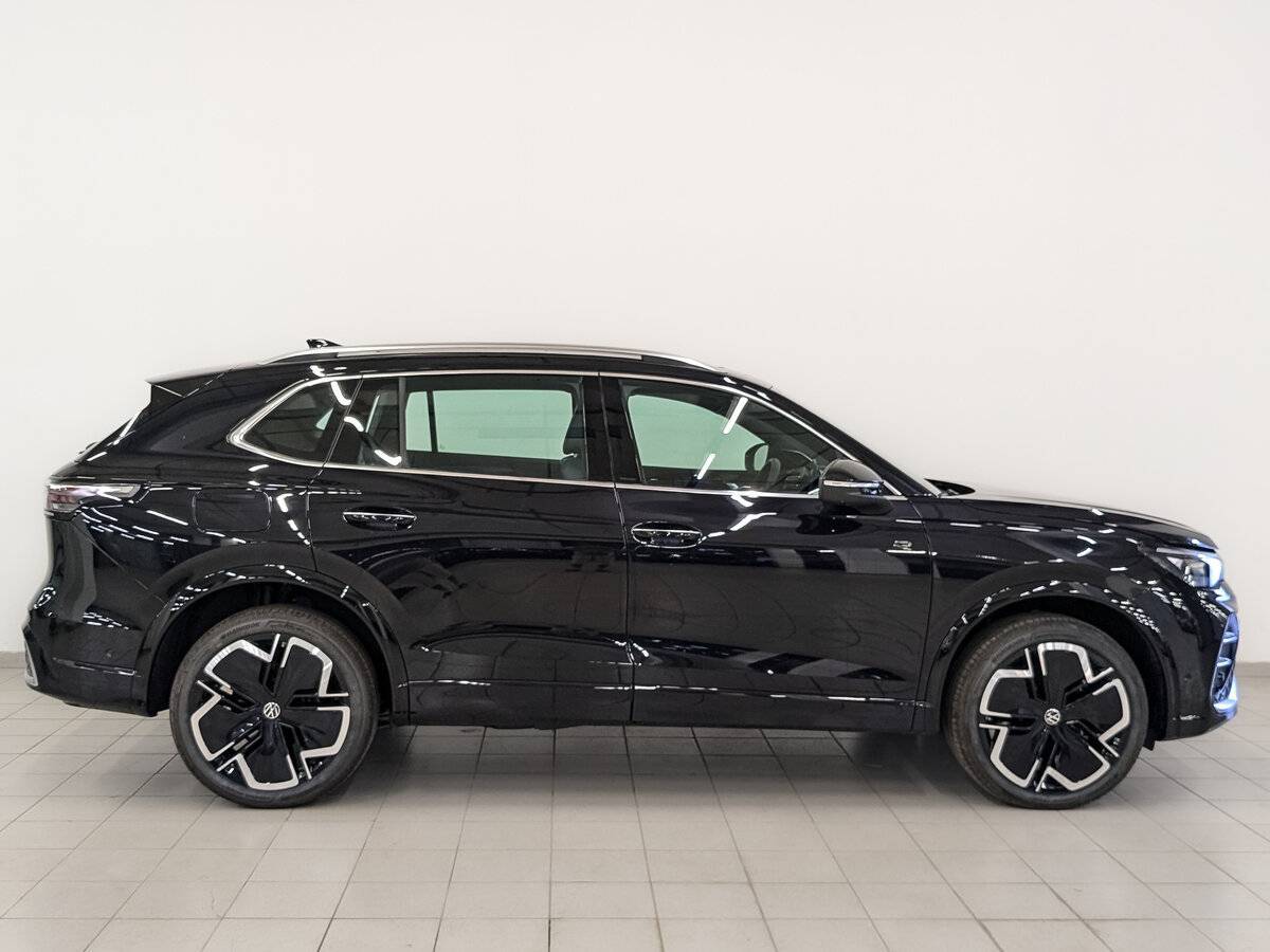 Купить Volkswagen Tiguan L Pro, 2024, 100 км, фото №4